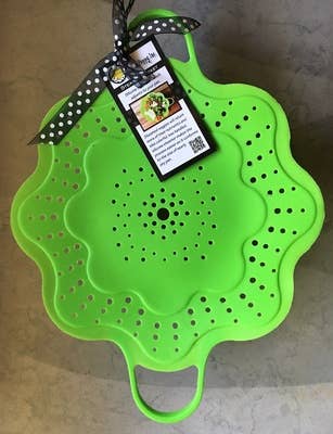 Lemon Poppy Inc. - Silicone Steamer Basket - Green